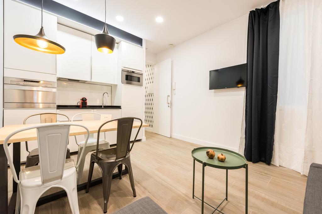 Hortaleza City Center Madrid Bagian luar foto