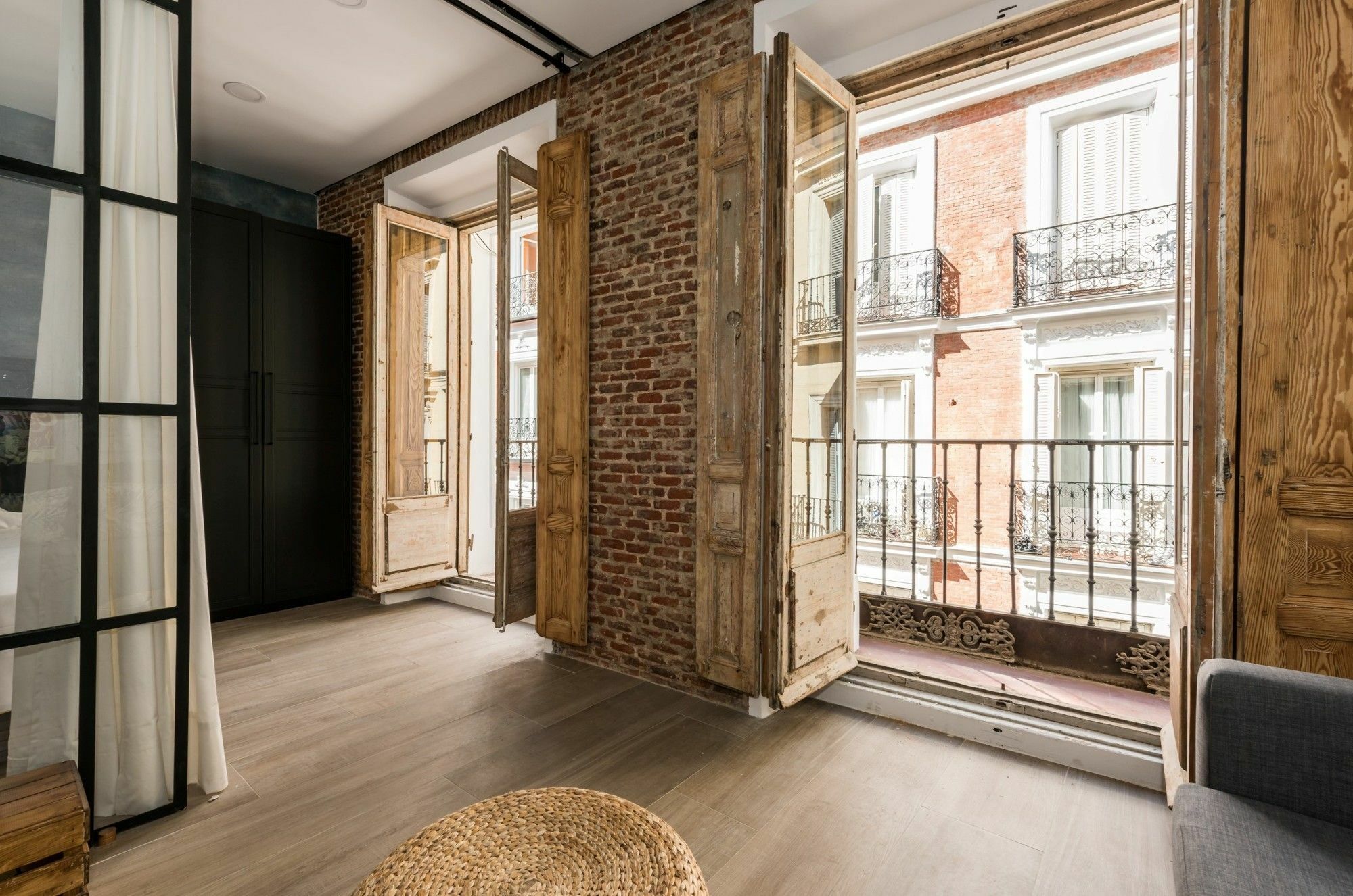 Hortaleza City Center Madrid Bagian luar foto